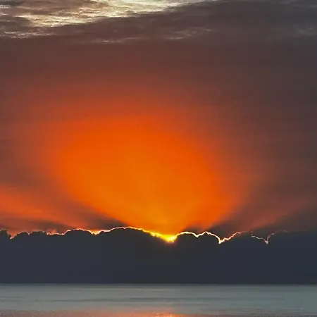 Sunset Апартаменты